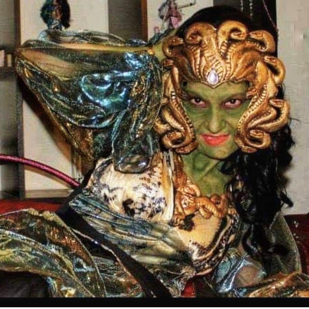 Forum Medusa Halloween Costume - Picture 14 of 15